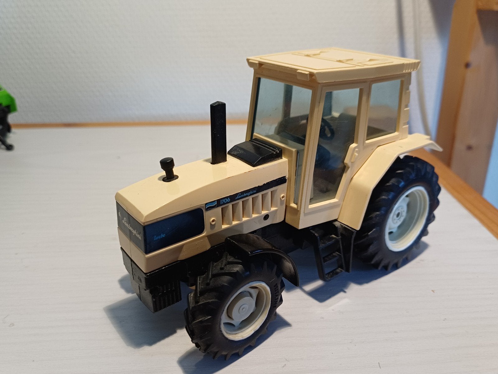 Britains Lamborghini 1706, Ophalen of Verzenden, Zo goed als nieuw, Tractor of Landbouw, Britains
