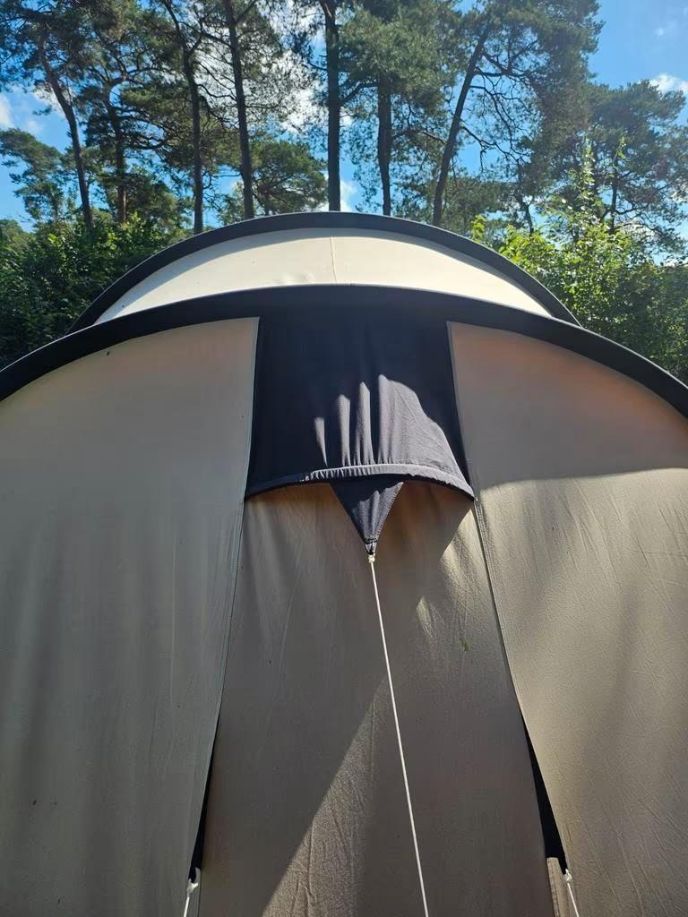 Obelink 4-persoons tunneltent - Uitstekende staat, Caravans en Kamperen, Ophalen, Zo goed als nieuw, Tot en met 4