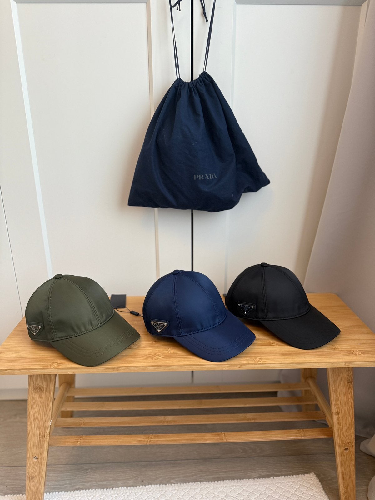 Prada Re Nylon Petjes, Ophalen of Verzenden, Nieuw, One size fits all, Pet