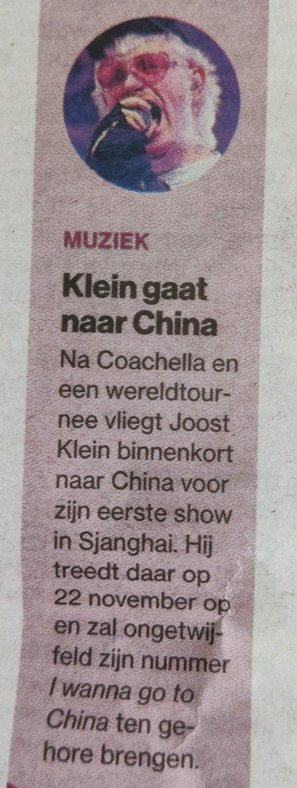 Joost Klein gaat naar China - krantenartikel -, Ophalen of Verzenden, 1980 tot heden, Buitenland, Knipsel(s)