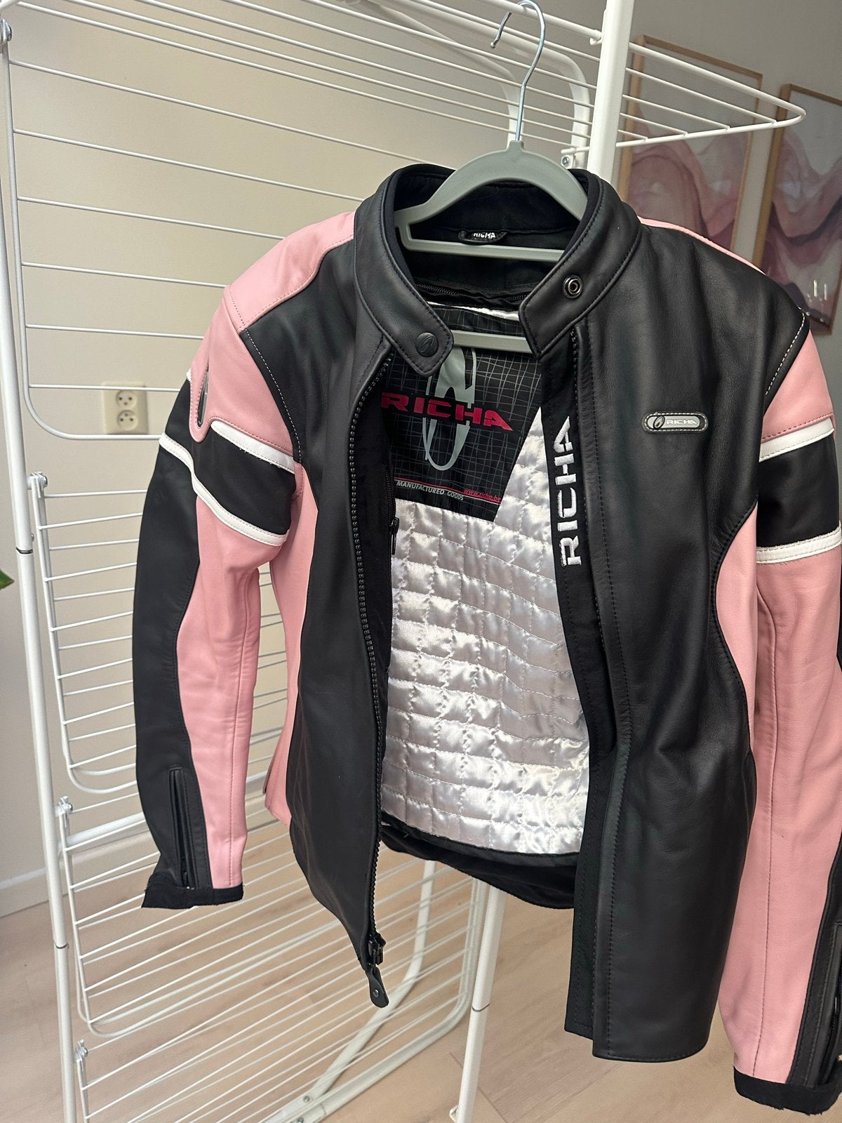 Richa leren motorjas dames - zwart/roze met protectie, Motoren, Kleding | Motorkleding, Ophalen of Verzenden, Tweedehands, Dames
