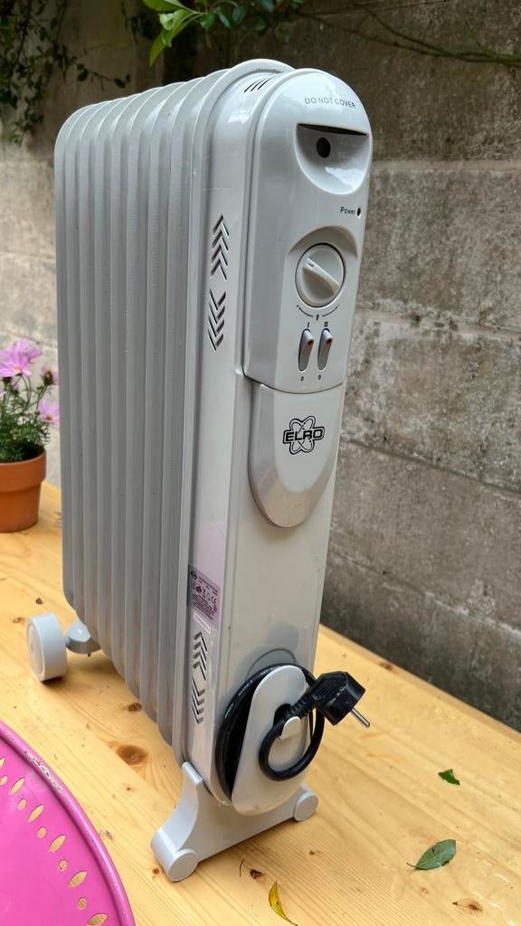 ELRO Oliegevulde Radiator 2000W, Ophalen, Gebruikt, Kachel, Minder dan 60 cm