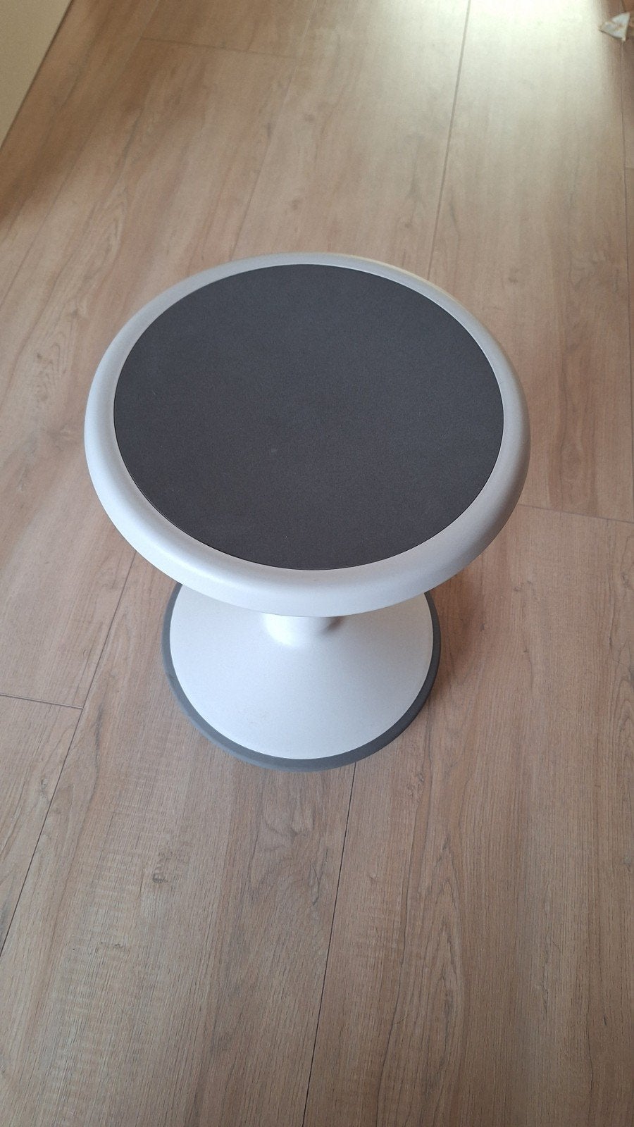 Interstuhl UPis1 Ergonomische Kruk - Zo goed als nieuw, Huis en Inrichting, Ophalen