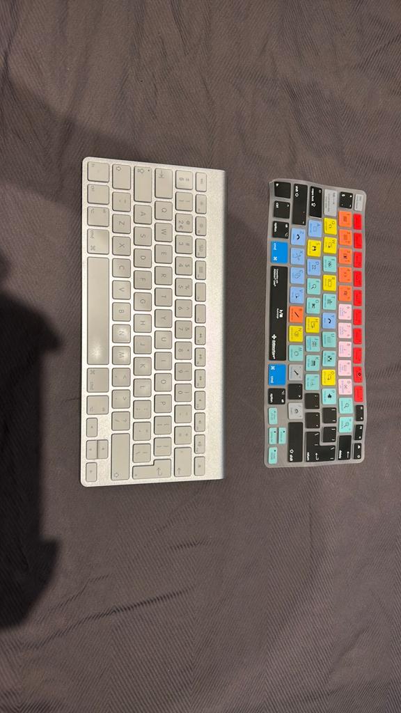 Apple Keyboard (1ste generatie) met Ableton live overlay, Ophalen of Verzenden, Gebruikt, Draadloos