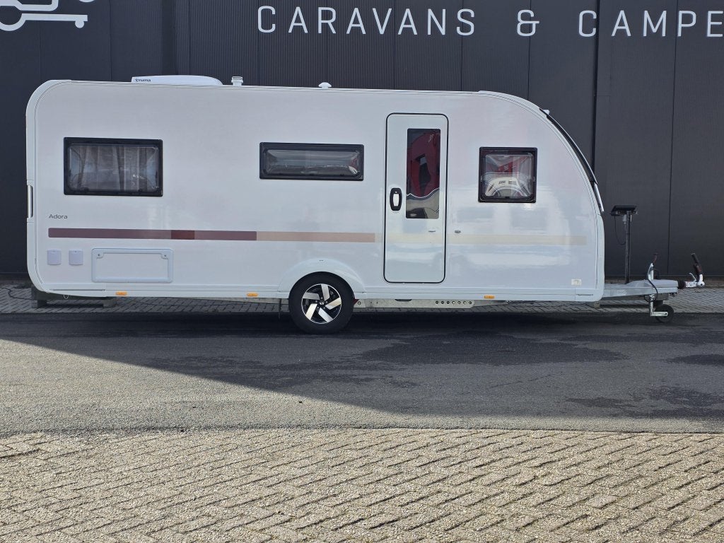 Adria Adora 532 UL, Rondzit, Bedrijf, Adria, 6 tot 7 meter