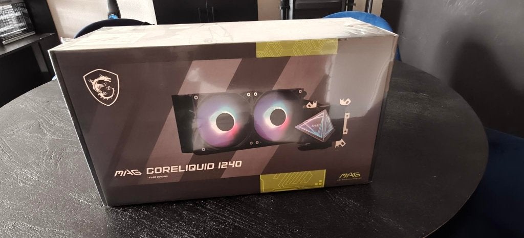 MSI MAG Coreliquid i240 (Zwart) tekoop aangeboden, Ophalen of Verzenden, Nieuw, Waterkoeling
