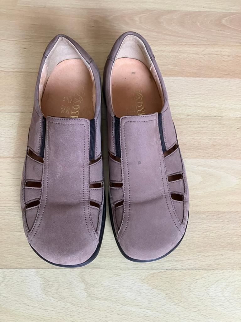 Ladysko lichtbruine leren comfort schoenen mt 37 izgs, Schoenen met lage hakken, Bruin, Ophalen of Verzenden, Gedragen