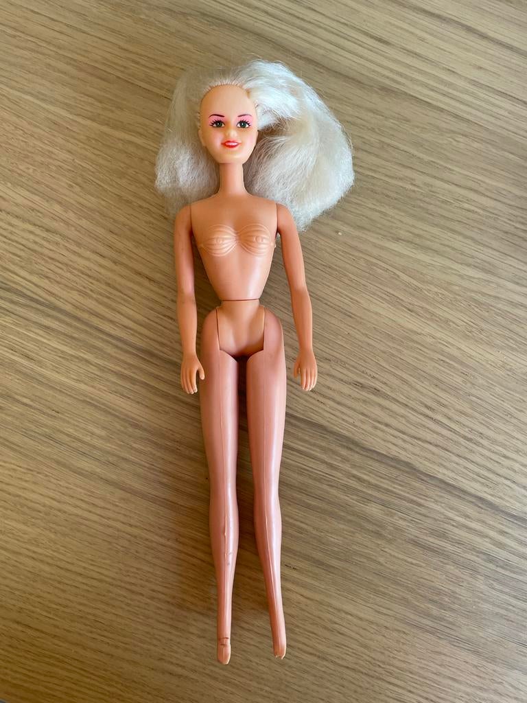 Vintage Barbie met Blond Haar - Gebruikt, Ophalen of Verzenden, Gebruikt, Pop