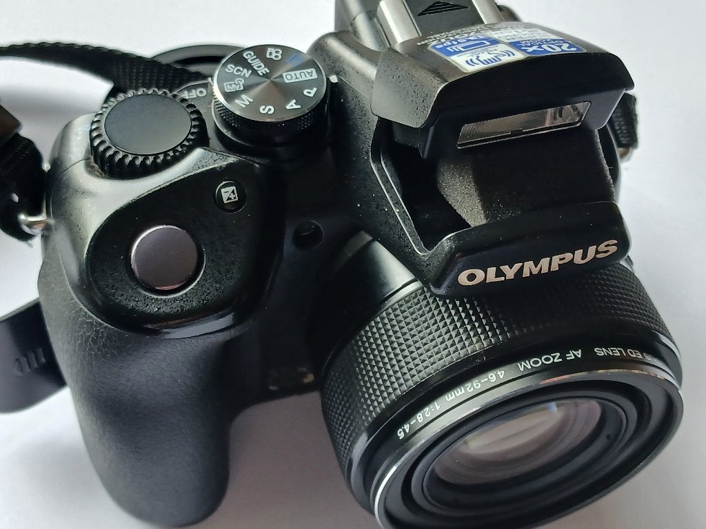 Olympus SP-570 UZ Digitale Bridge Camera - Zwart, Gebruikt, Verzenden, Compact, 10 Megapixel