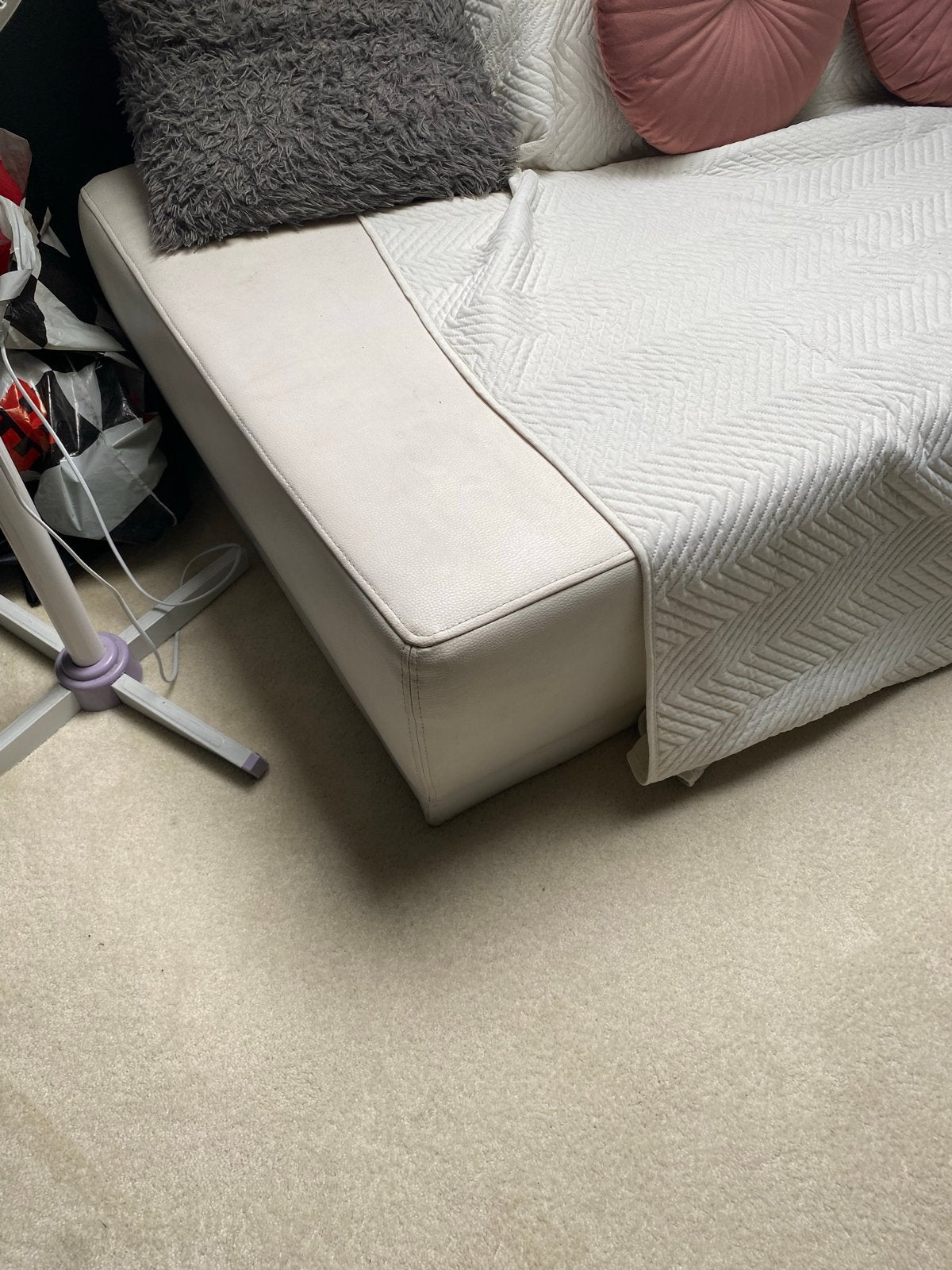 Comfortabele witte bank - Hoekbank, Huis en Inrichting, 250 tot 300 cm, Gebruikt, 100 tot 125 cm, Hoekbank