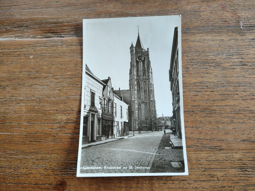 Gorinchem Kruisstraat en st Janstoren, Ophalen of Verzenden, 1920 tot 1940, Zuid-Holland