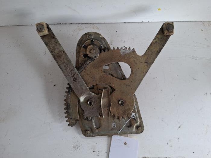 Ruitmechaniek 4Deurs links-achter van een Alfa Romeo Giulia, Gebruikt, -, Verzenden, -