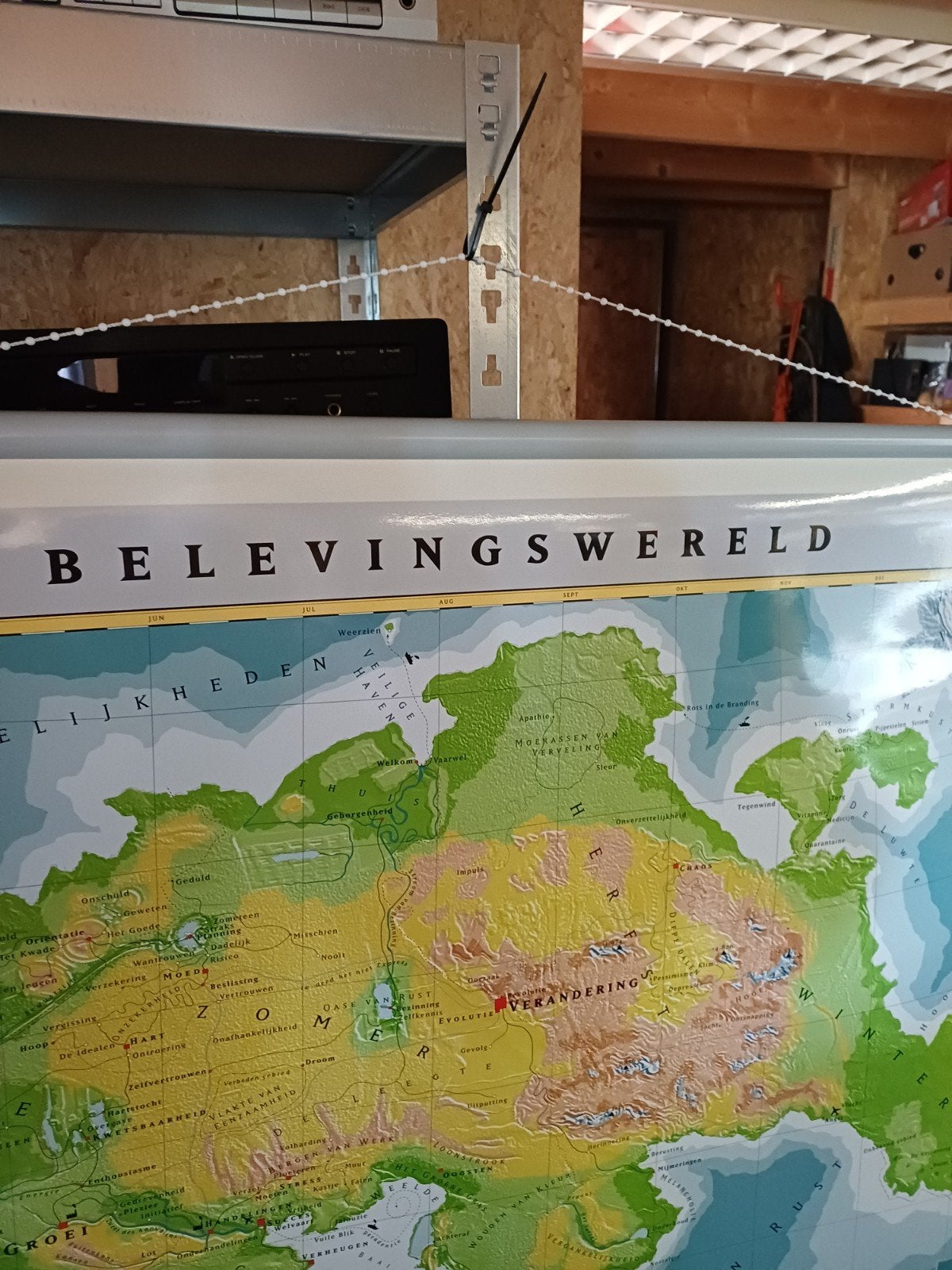 Belevingswereld Landkaart - Nieuwstaat (125x90cm), Boeken, Ophalen of Verzenden, Zo goed als nieuw, 2000 tot heden, Landkaart