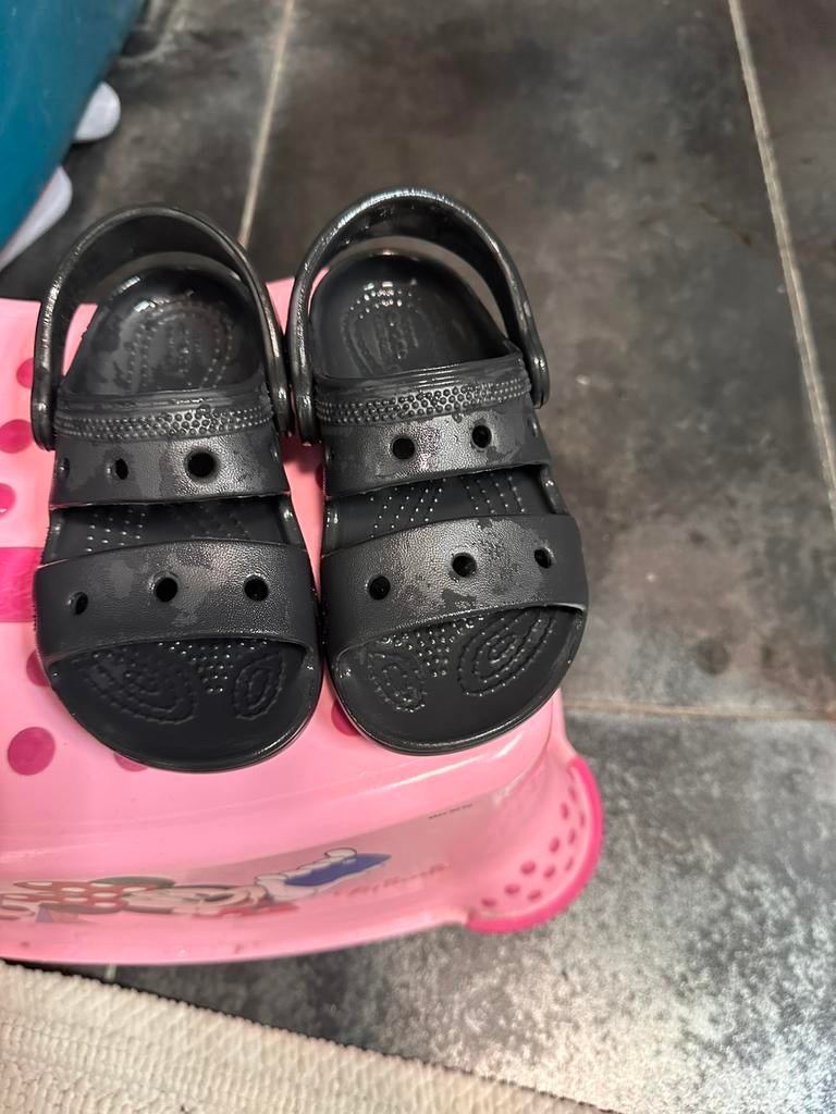 Crocs sandalen kids, Ophalen of Verzenden, Zo goed als nieuw