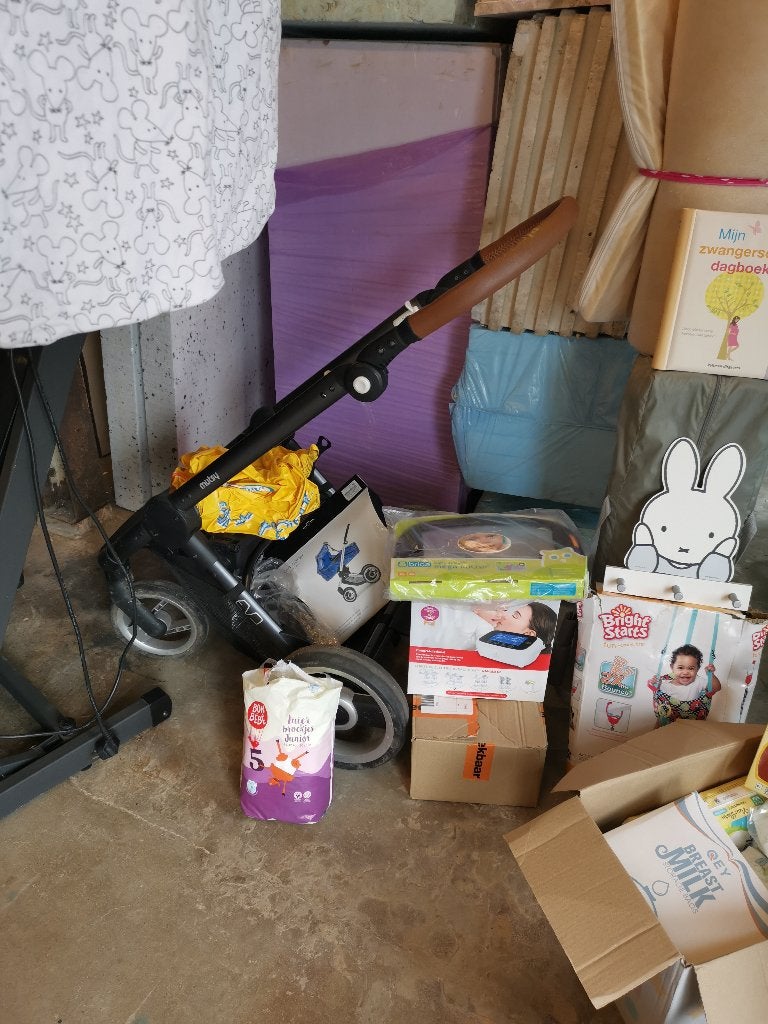 Foto 5 van Opslag uitverkoop, Diverse spullen te koop.
