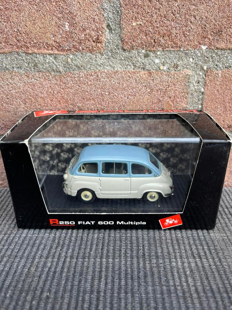 1:43 Fiat 600 multipla, Hobby en Vrije tijd, Modelauto's | 1:43, Ophalen of Verzenden, Nieuw, Auto, Overige merken
