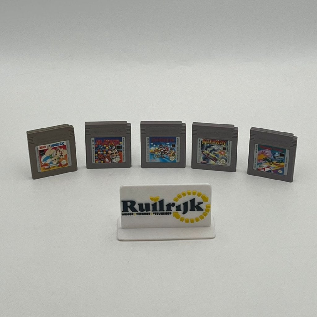 Diverse Gameboy Classic / Color GCB games - Per stuk te koop, Nintendo, Zo goed als nieuw, Support@nintendo.com, 11-1 Hokotate-cho, Kamitoba, Minami-ku
Kyoto 601-8501
Japan