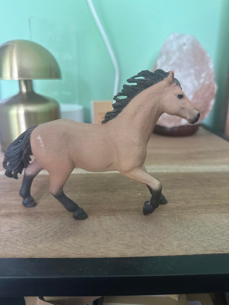 Schleich Mustang Paard - Realistisch Speelfiguur, Ophalen of Verzenden, Zo goed als nieuw, Jongen of Meisje