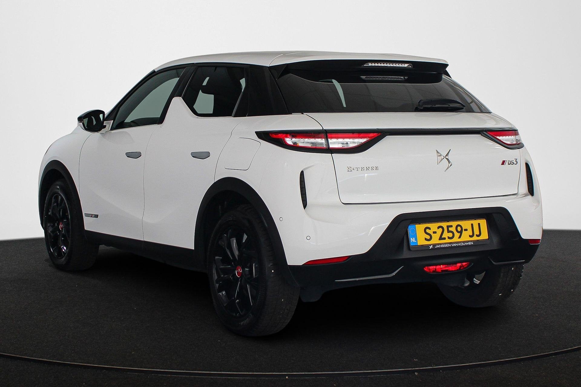 DS 3 Crossback E-Tense Performance Line 50 kWh SOH 99% Stoel, Auto's, 136 pk, Gebruikt, Alcantara, Origineel Nederlands