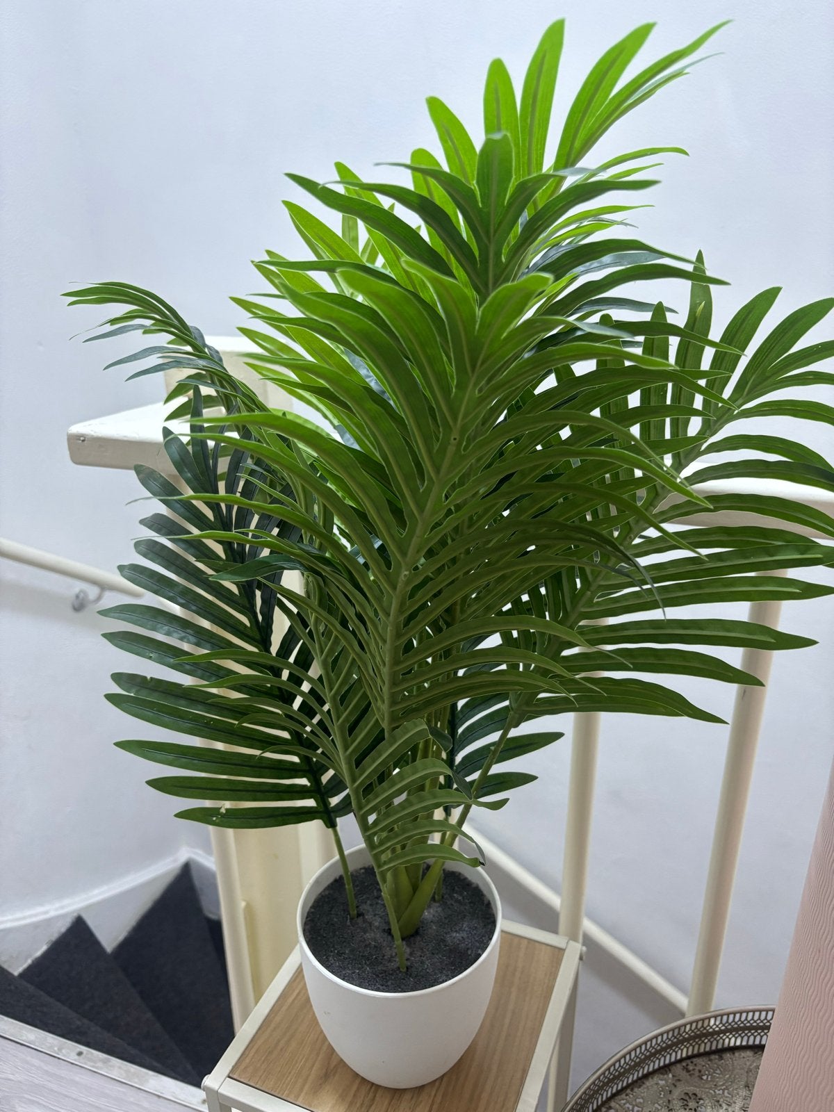 Realistische Kunstpalmplant in Witte Pot, Binnen, Groen, Kunstplant, Nieuw