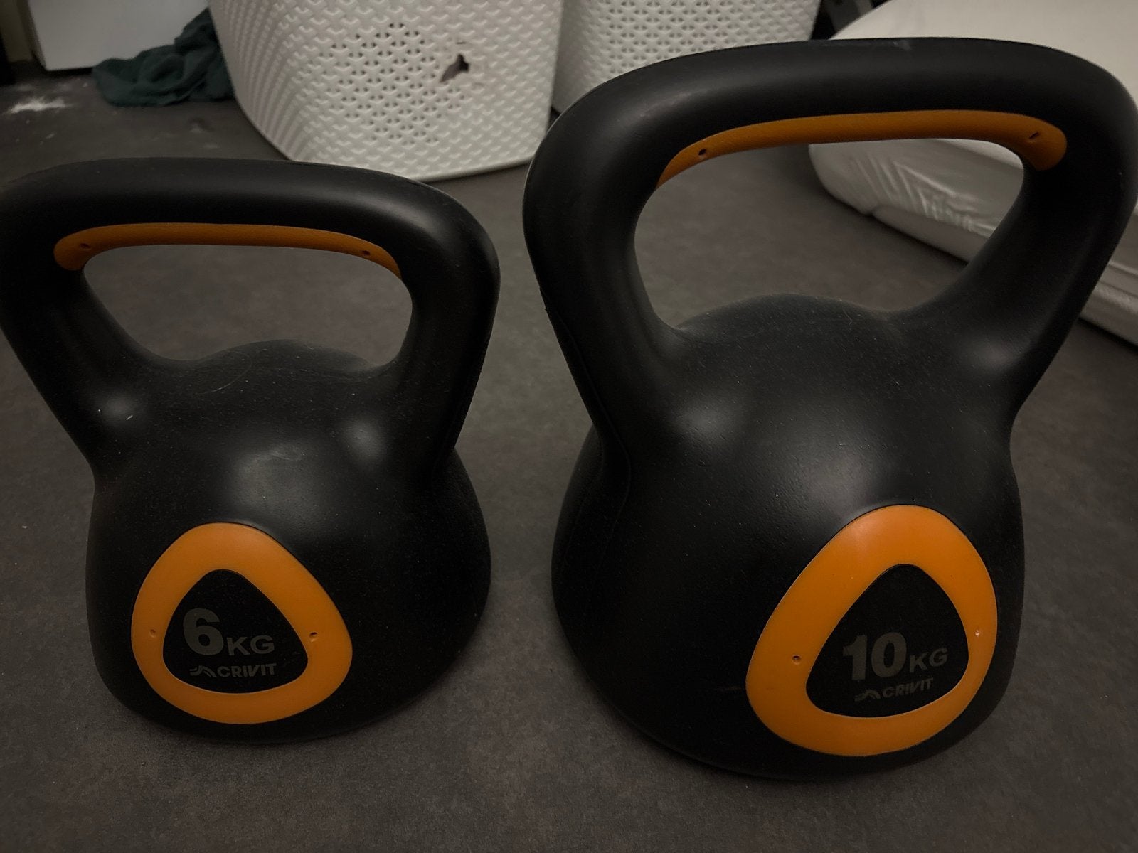 Kunststof Kettlebells Set (6kg & 10kg) - Crivit, Ophalen, Gebruikt, Armen, Kettlebell