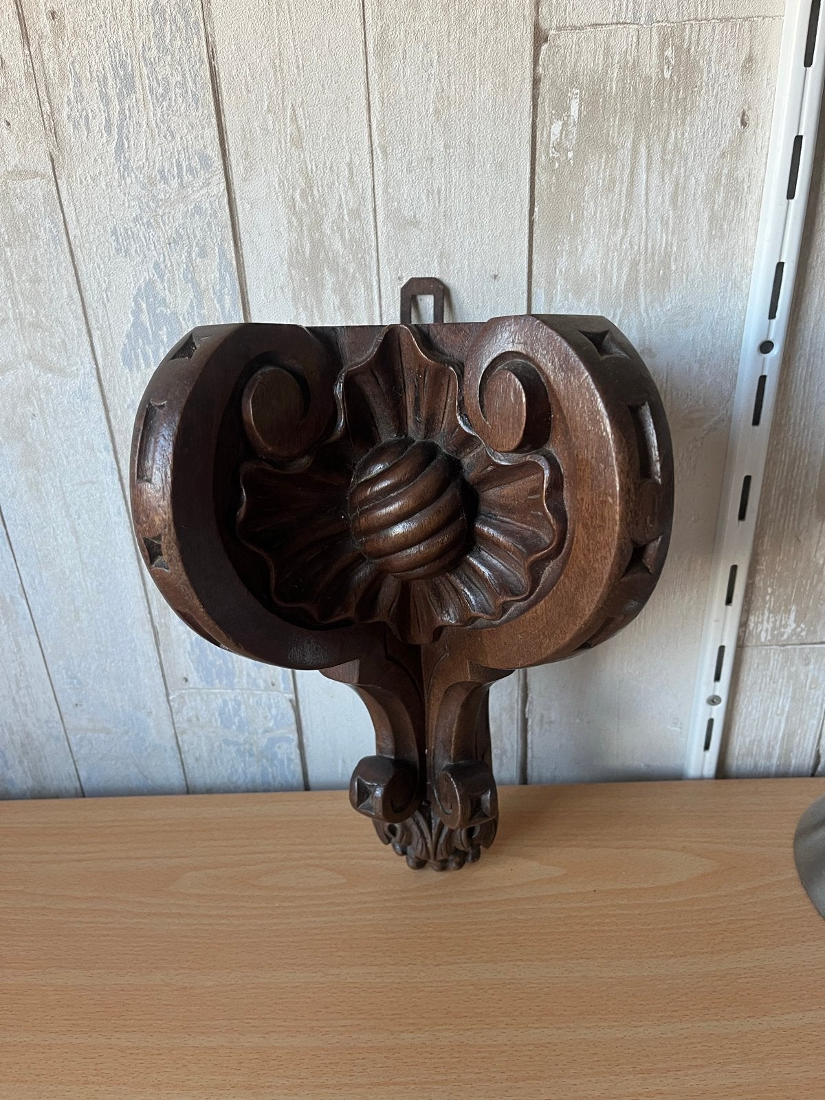 Antieke Houten Console met Sierlijk Snijwerk, Antiek en Kunst, Ophalen of Verzenden