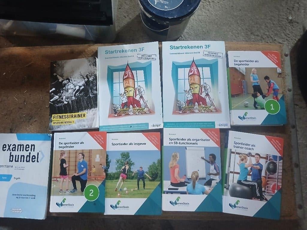 Curio schoolboeken sport en bewegen., Ophalen, Zo goed als nieuw, Overige niveaus, Overige vakken