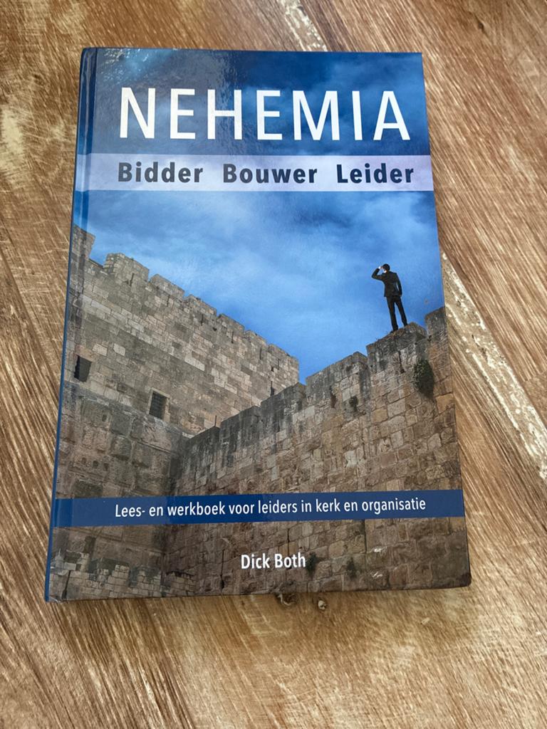 Nehemia: Bidder Bouwer Leider - Lees- en werkboek, Ophalen of Verzenden, Zo goed als nieuw, Christendom | Protestants