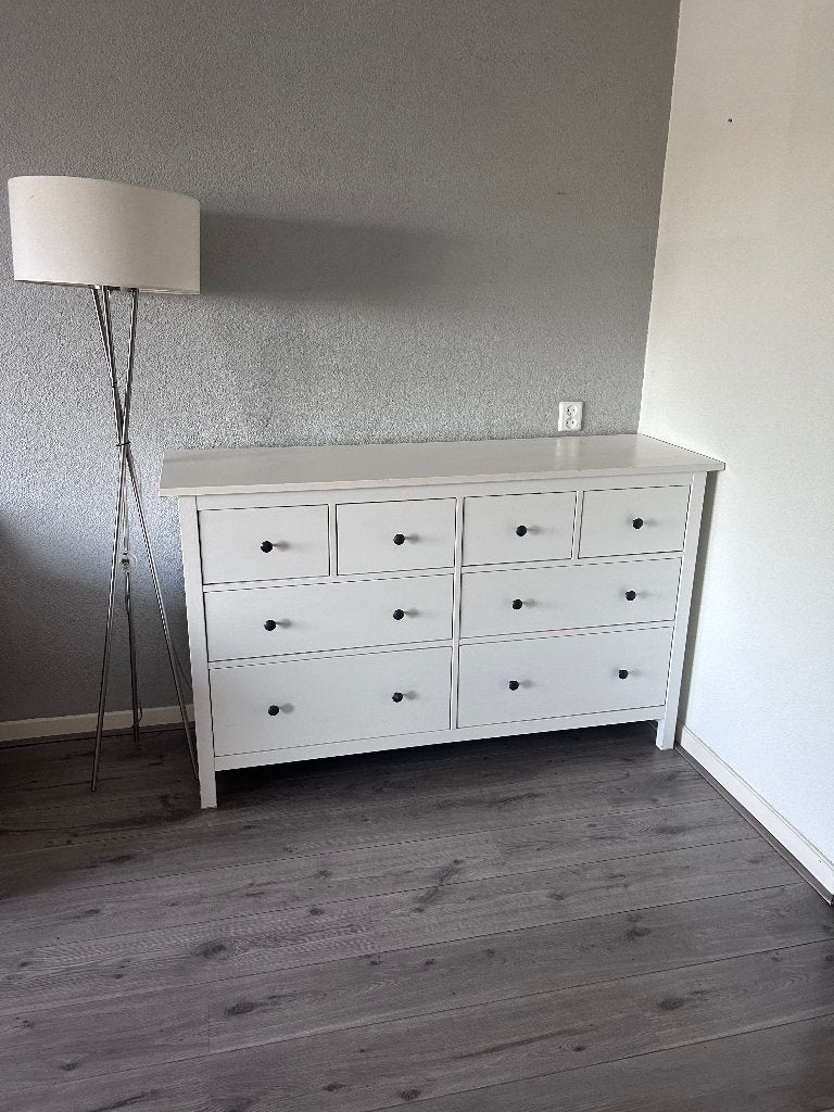 Hemnes ladekast 8 lades wit gebeitst, Huis en Inrichting, Kasten | Ladekasten, Ophalen, Gebruikt, 5 laden of meer, Klassiek, neutraal
