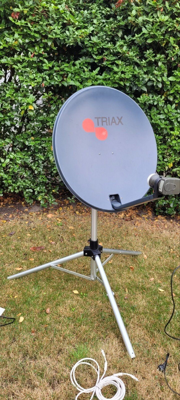 Comp Satelliet TV Set: Triax Schotel, Lemon Ontvanger, TV, Ophalen of Verzenden, Gebruikt
