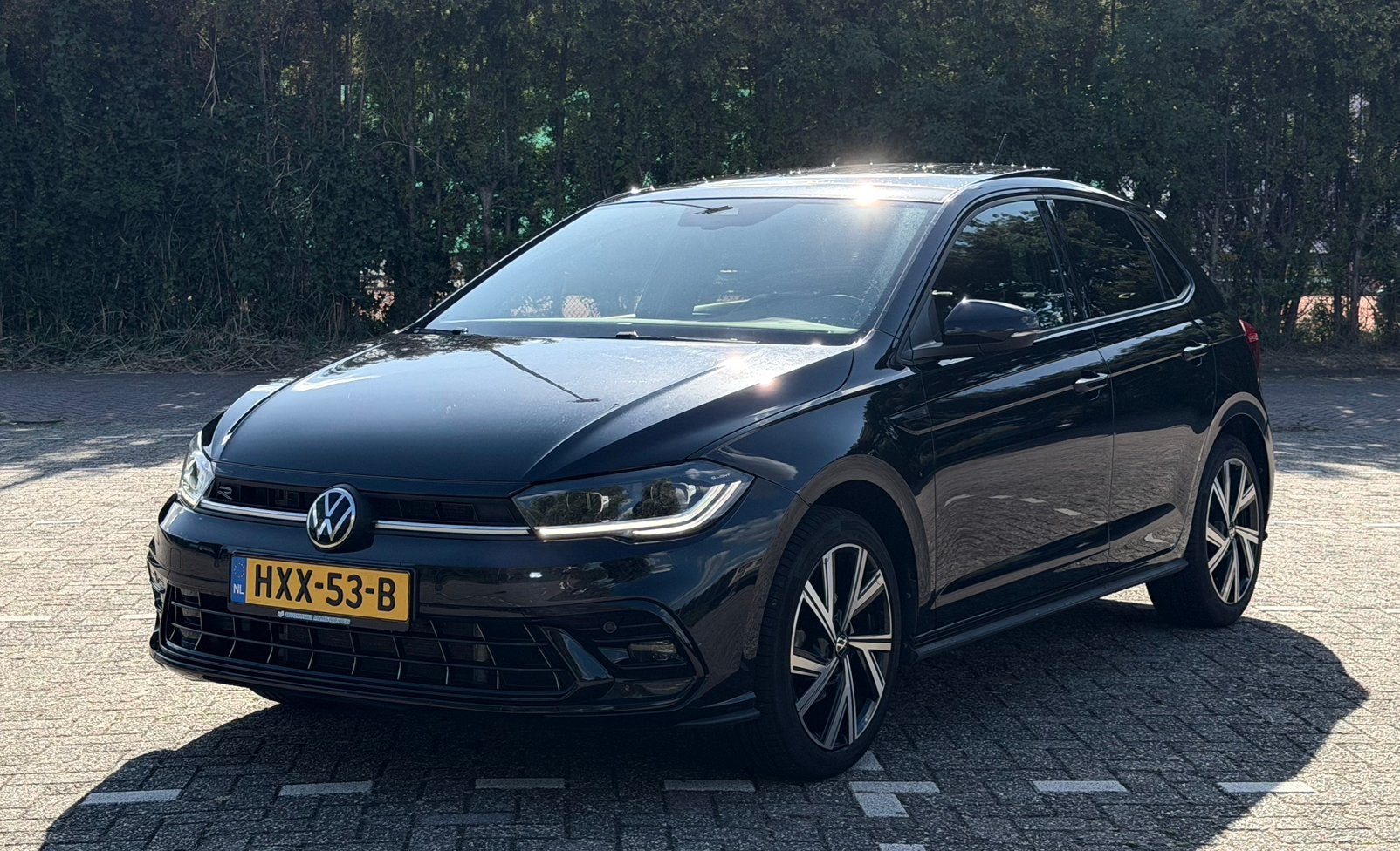 Volkswagen Polo 1.0 TSI 110pk Dsg-7 2022 Zwart, Zwart, Zwart, 3 cilinders, 1100 kg