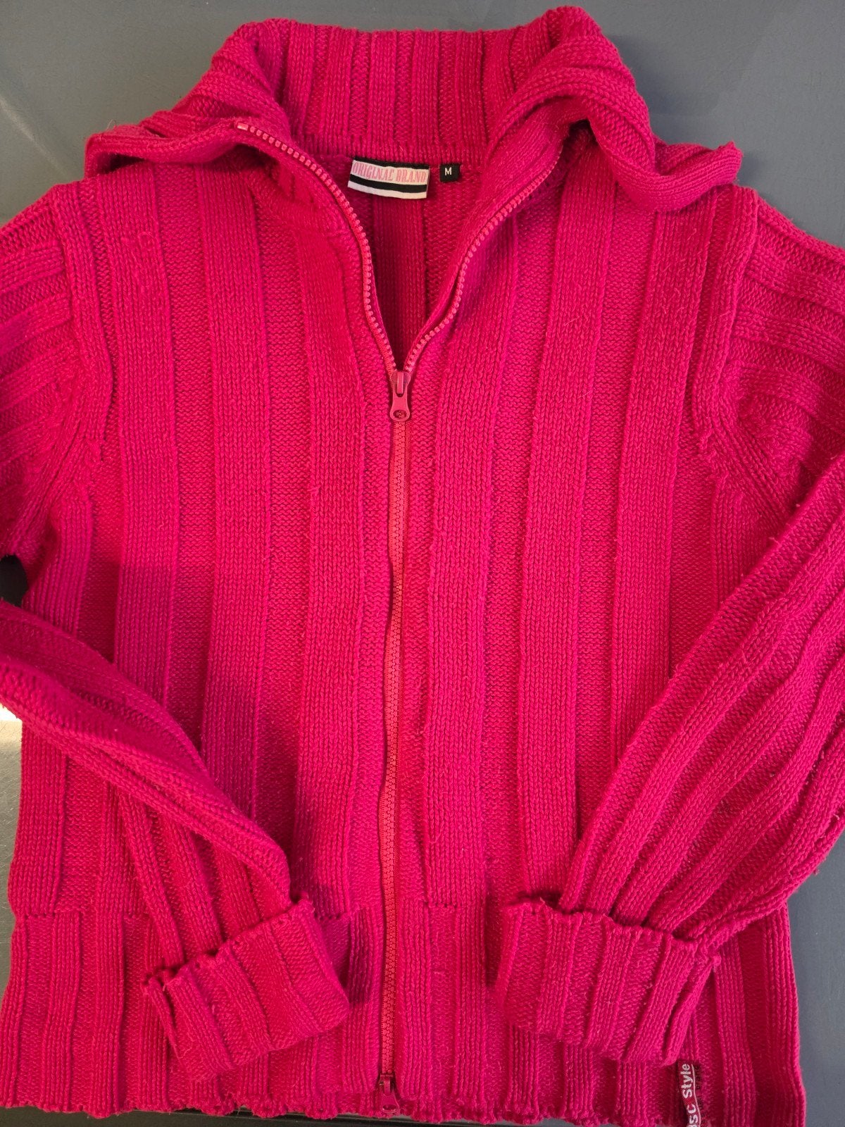 Roze gebreid vest met rits  - Maat M, Maat 38/40 (M), Ophalen of Verzenden, Roze, Gedragen
