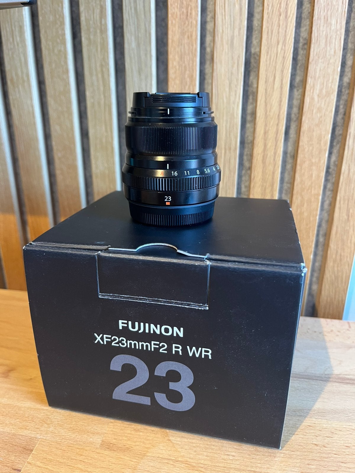 Fujinon XF 23mm f2 WR, Ophalen of Verzenden, Zo goed als nieuw, Groothoeklens