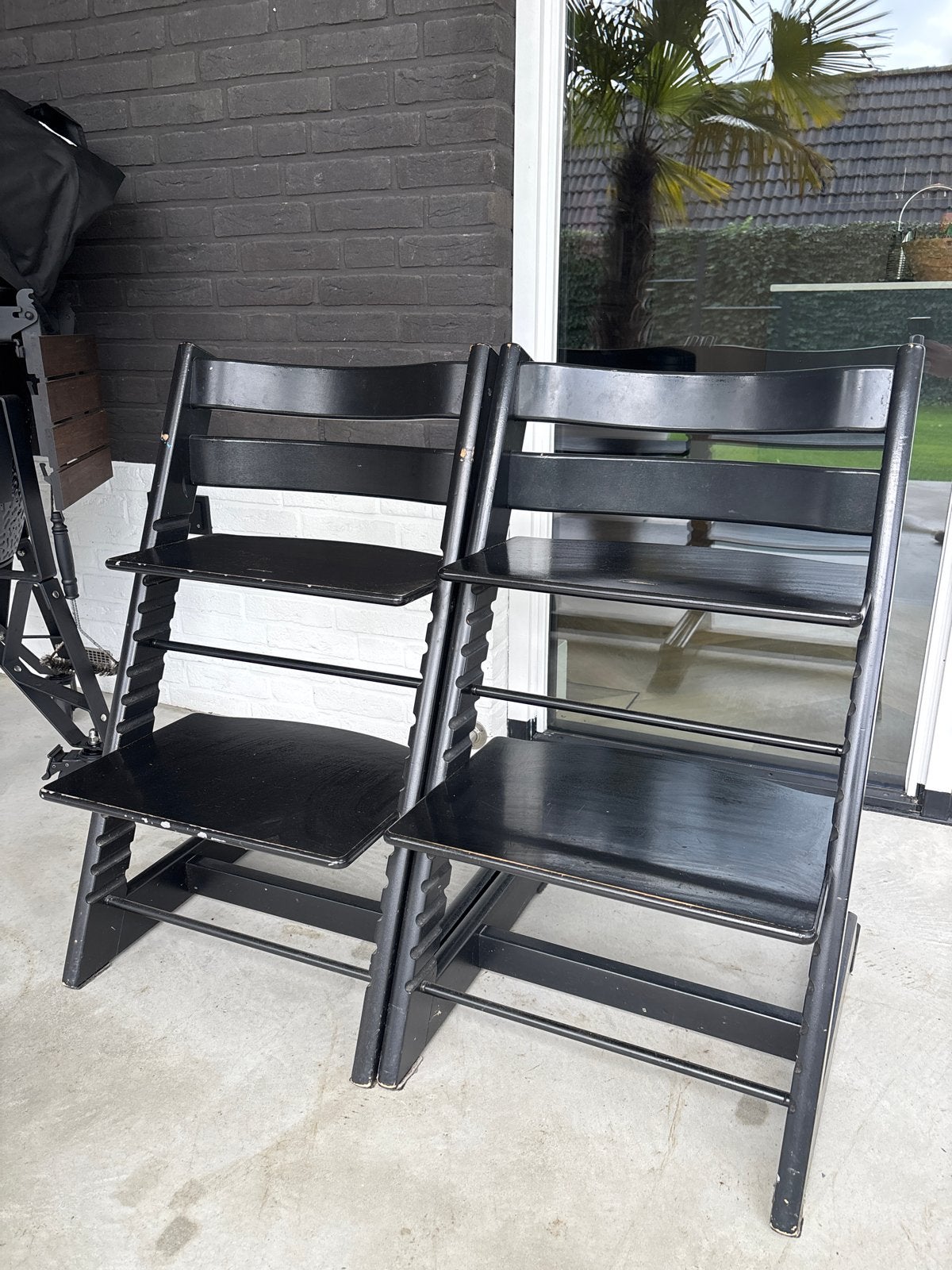2x Tripp Trapp Zwart - Gebruikt, Ophalen, Gebruikt, Meegroeistoel, Aanschuifbaar