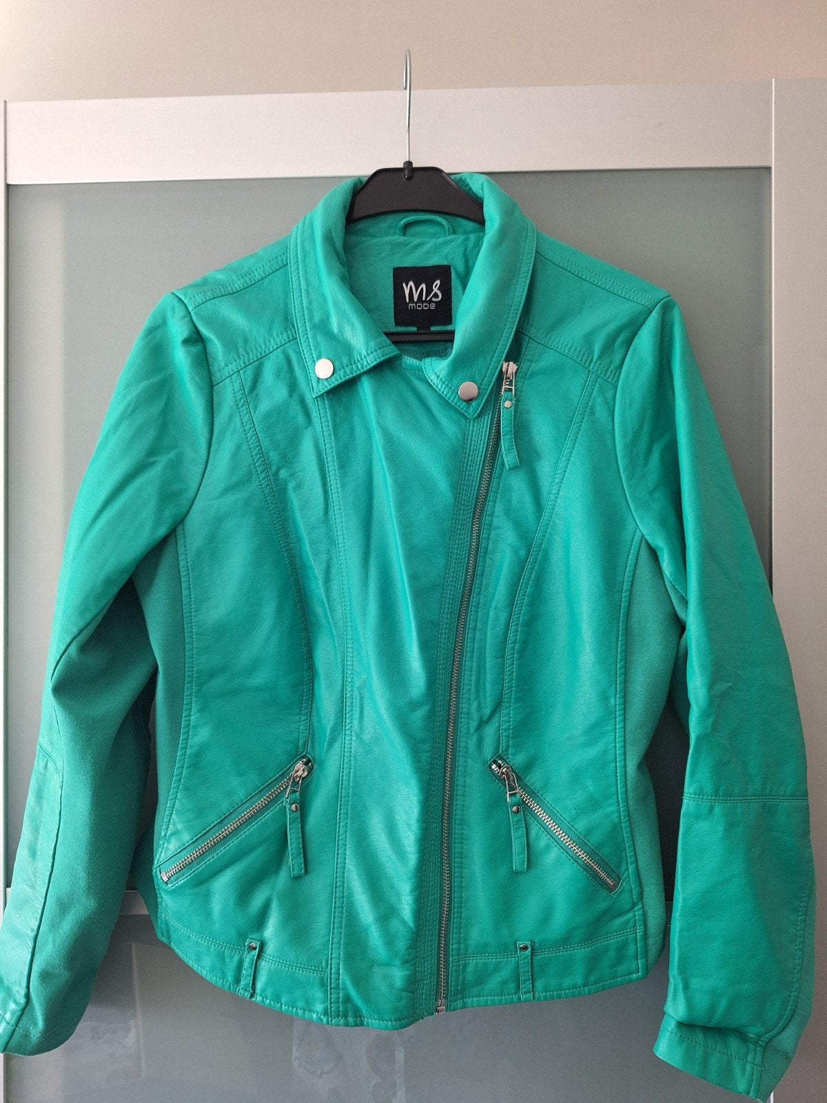Leuk groen jasje te koop, Kleding | Dames, Ophalen of Verzenden, Zo goed als nieuw, Maat 38/40 (M), Groen
