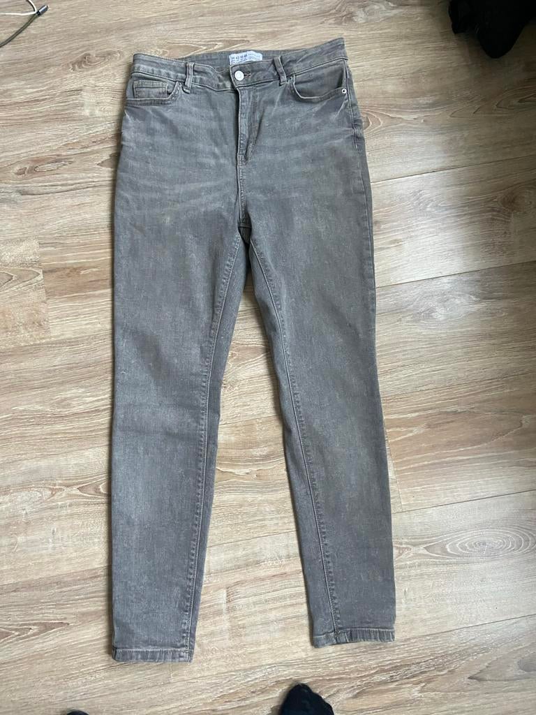Grijze skinny jeans hoge taille Primark maat 42, Ophalen of Verzenden, Zo goed als nieuw, Grijs, W33 - W36 (confectie 42/44)