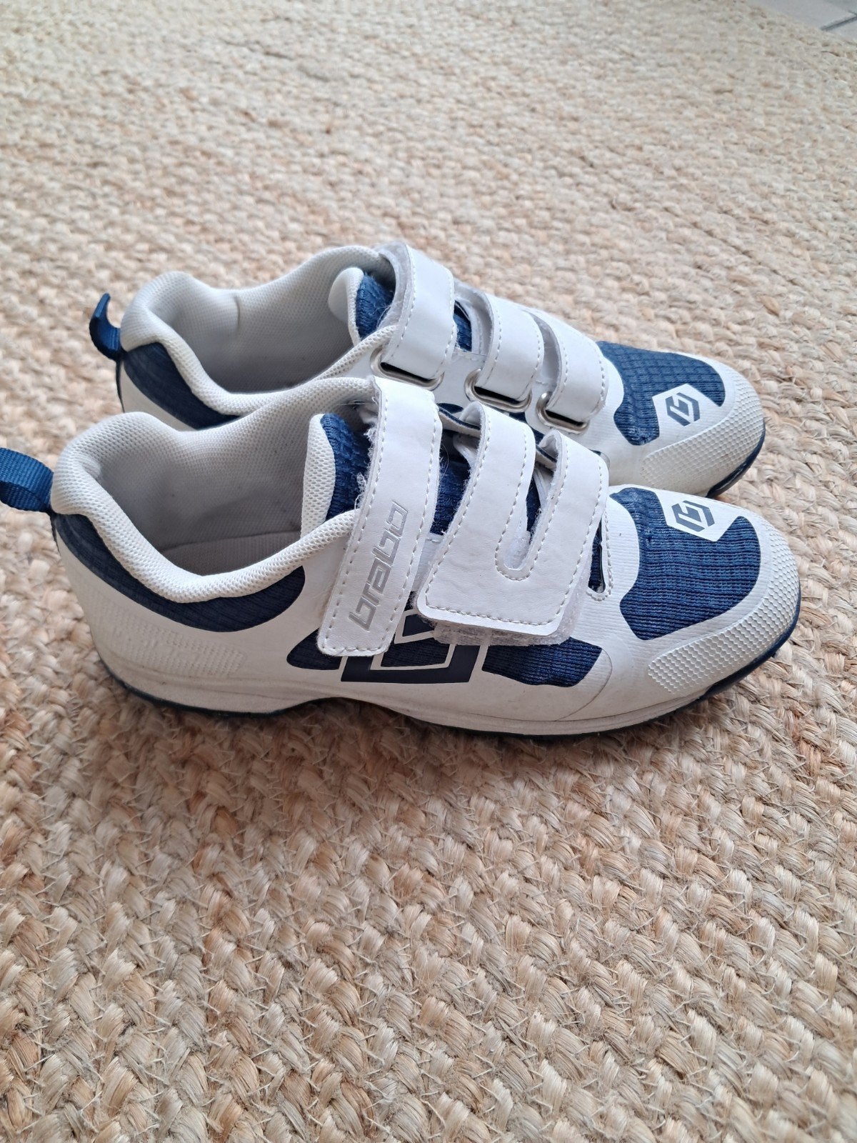 korfbal/hockeyschoenen veld maat 35 Brabo, Ophalen, Jongetje of Meisje, Schoentjes