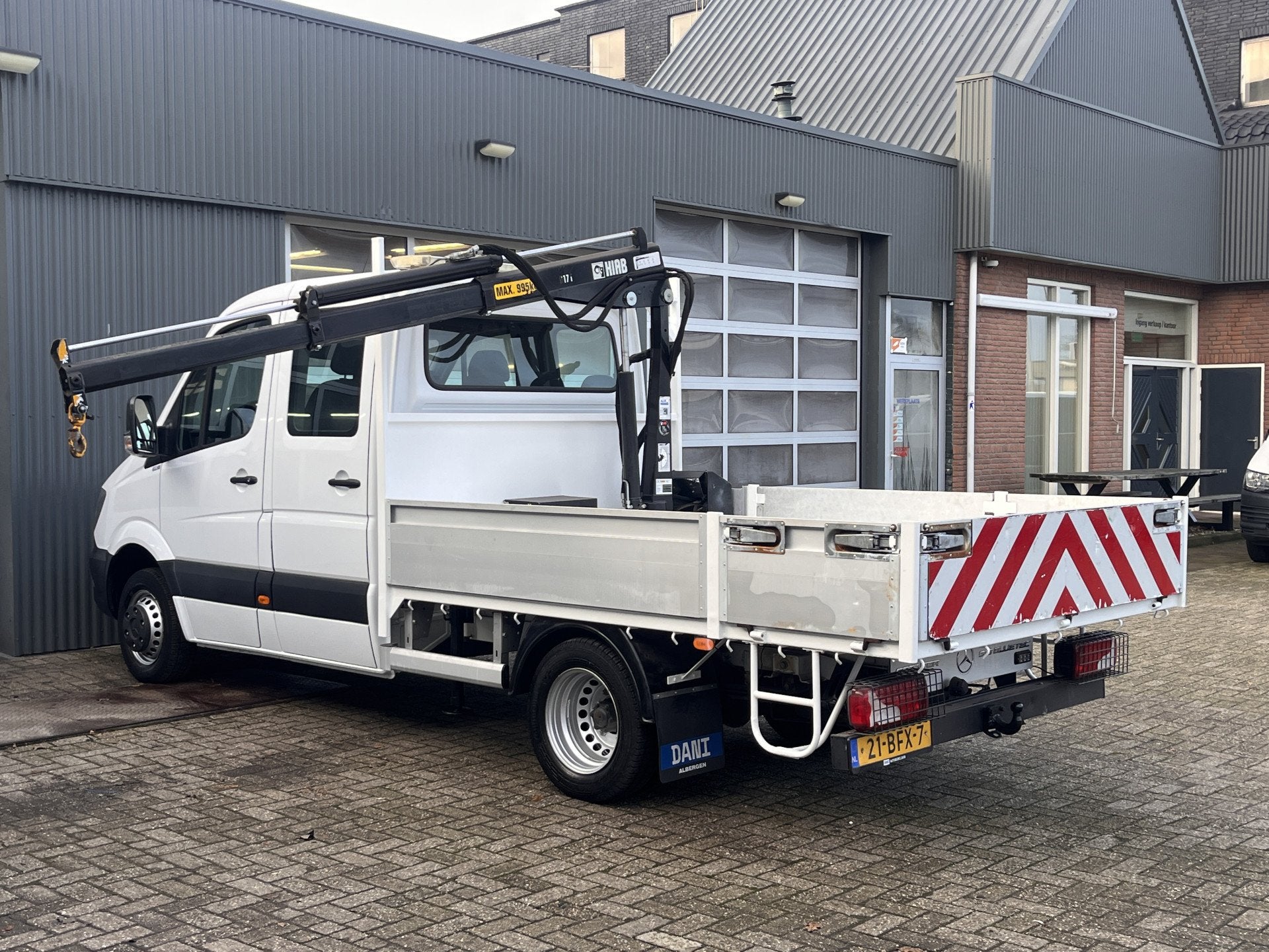 Mercedes-Benz Sprinter 513 CDI 130pk DC Laadkraan Hiab 017T, Auto's, Bestelauto's, Automaat, Stof, 4 cilinders, 7 stoelen