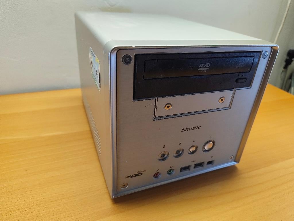 Shuttle XPC Glamor - 2 GB RAM, m-audio audiophile 2496, Ophalen of Verzenden, Gebruikt