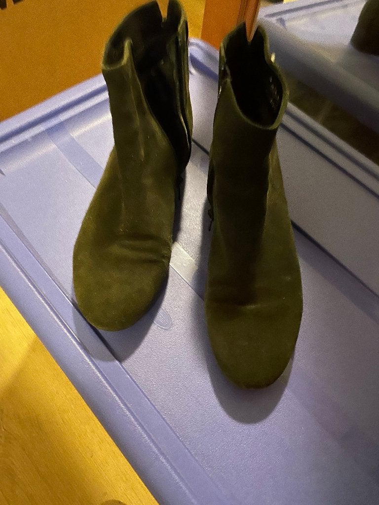 Groen nubuck laarsje Gabor, gesp, maat 38 breedte H, Lage of Enkellaarzen, Gabor, Ophalen of Verzenden, Zo goed als nieuw