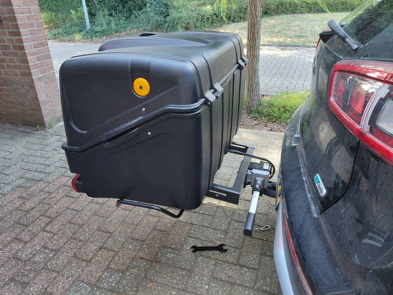 TowBox V1 trekhaakkoffer - Extra bagageruimte voor uw auto, Auto diversen, Ophalen, Zo goed als nieuw