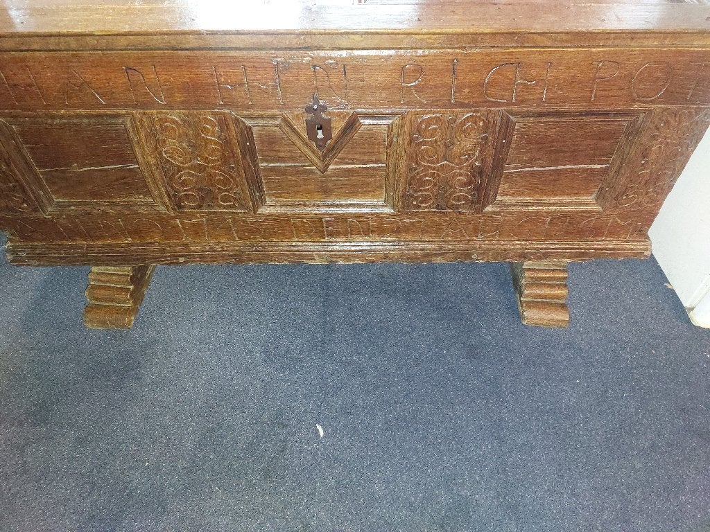 antieke  grote en zware dekenkist ( 500924), Ophalen, Gebruikt, Eikenhout, 100 tot 150 cm