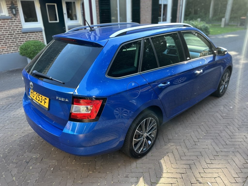 Skoda Fabia Combi 1.2 TSI 4-cil. Edition 1e Eigenaar NL-auto, Stof, Euro 6, 4 cilinders, Met garantie (alle)