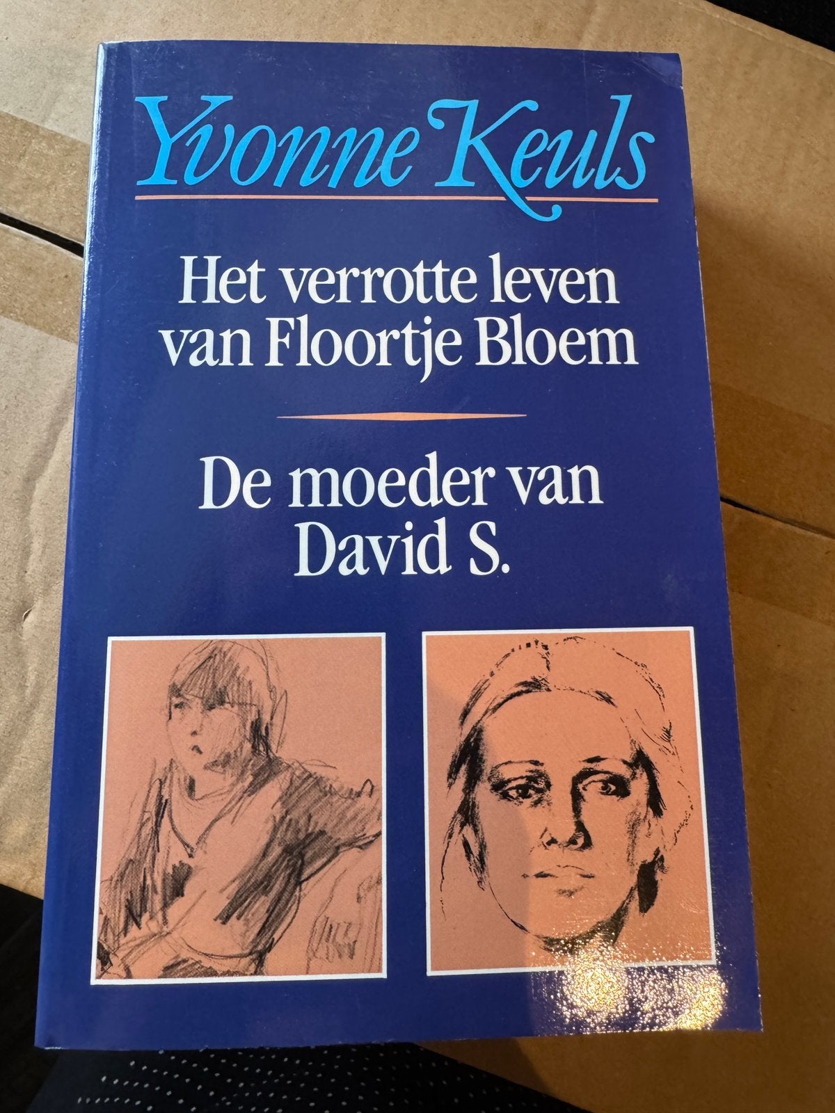 Het verrotte leven van Floortje Bloem/De moeder van David S., Boeken, Ophalen of Verzenden, Zo goed als nieuw