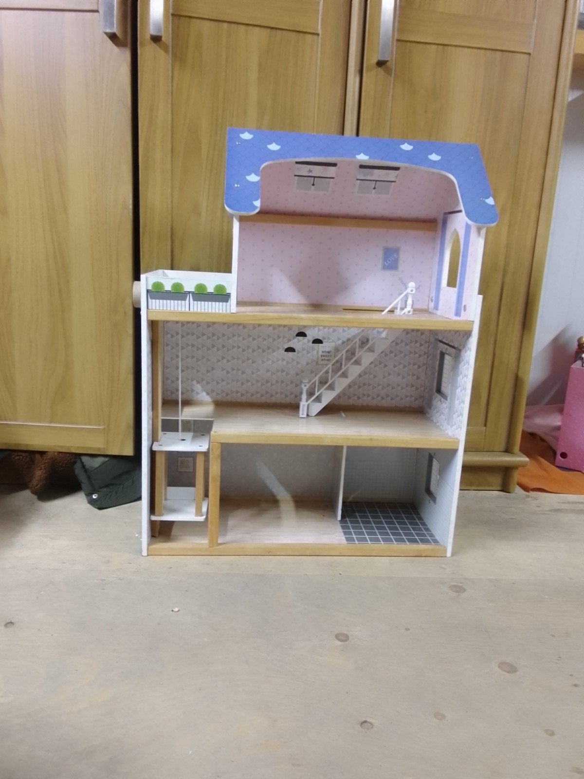 Heel mooi poppen huis te koop, Ophalen of Verzenden, Gebruikt