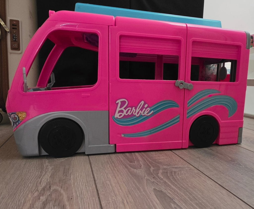 Barbie camper, Kinderen en Baby's, Speelgoed | Speelgoedvoertuigen, Ophalen, Gebruikt