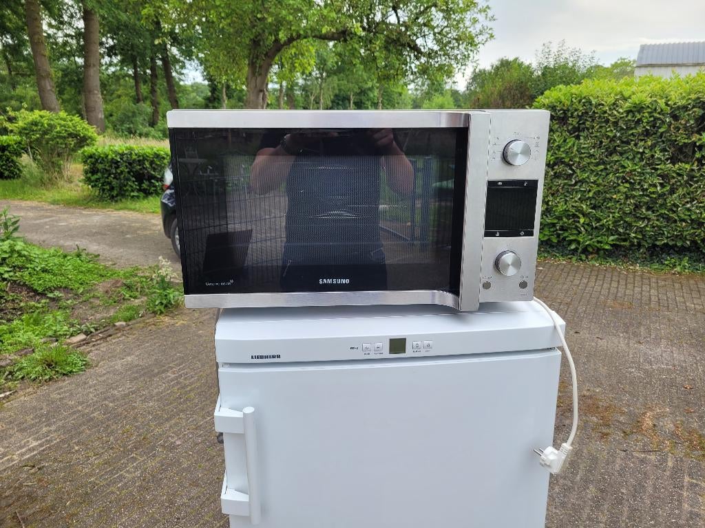 Combimagnetron samsung 45L, Ophalen, Combimagnetron, Gebruikt, Hete lucht