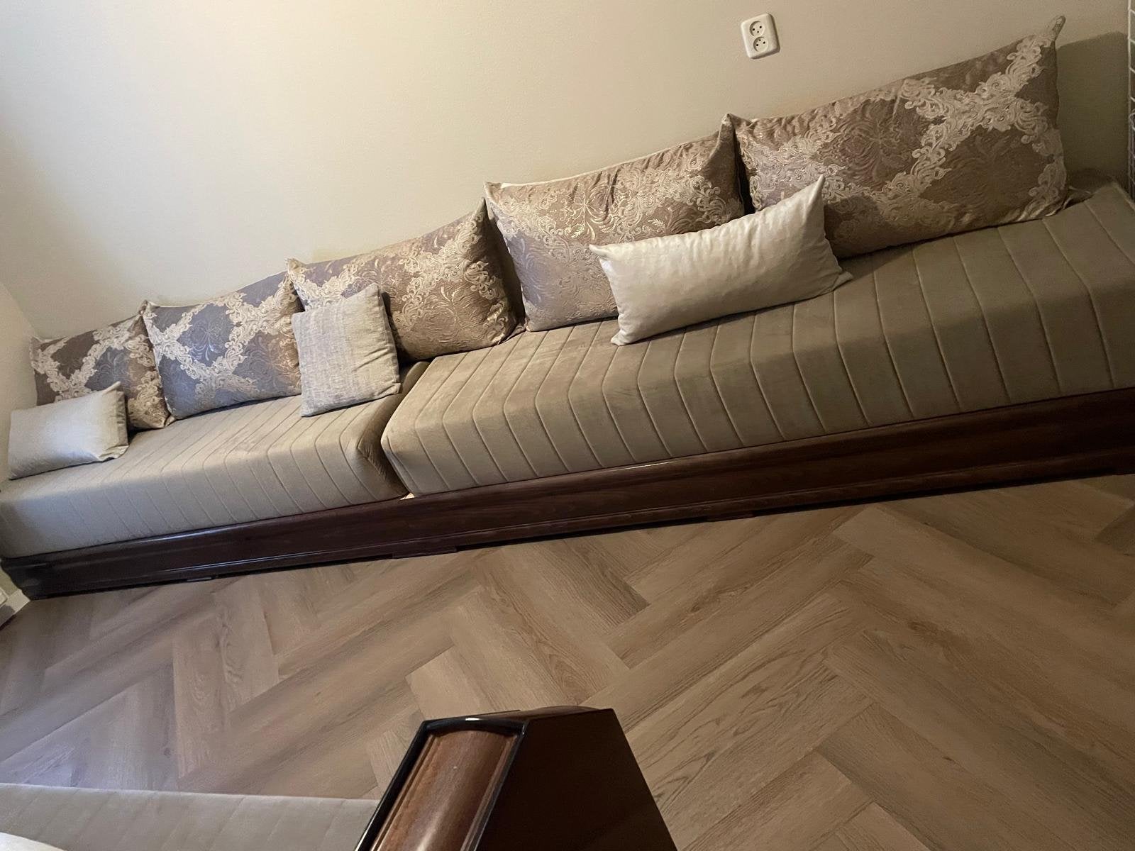Luxe Marokkaanse bank met kussens - Zo goed als nieuw, Huis en Inrichting, Ophalen, 300 cm of meer, 75 tot 100 cm, Zo goed als nieuw