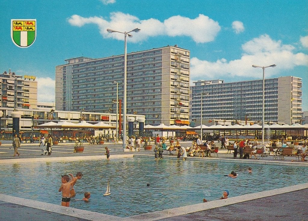 752E pootje baden in hartje Rotterdam, Ophalen of Verzenden, 1960 tot 1980, Ongelopen, Zuid-Holland