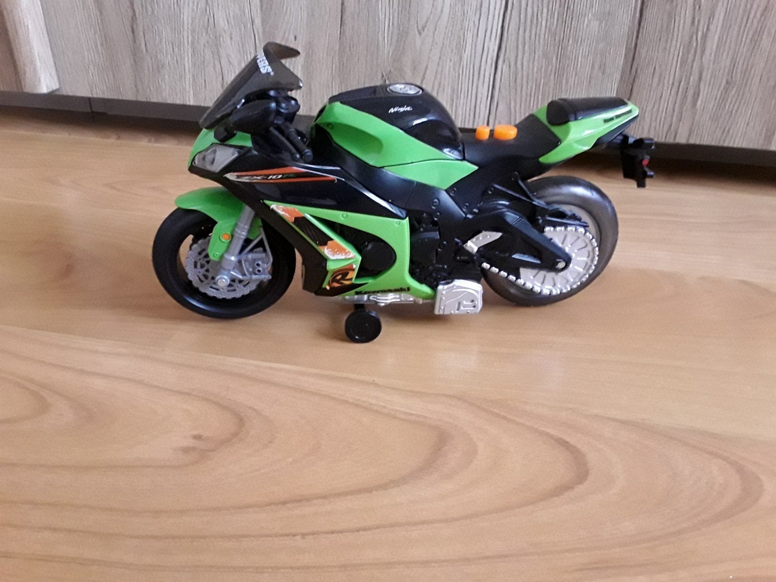 Nikko Road Rippers Wheelie Racemotor licht geluid z.g.a.n., Kinderen en Baby's, Speelgoed | Speelgoedvoertuigen, Ophalen of Verzenden